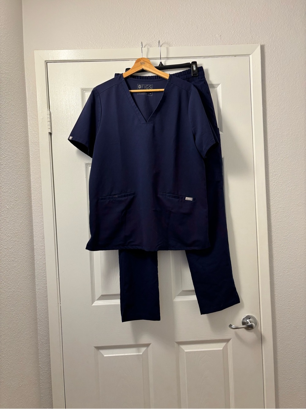 FIGS Navy Scrub Set - Top & Pants
